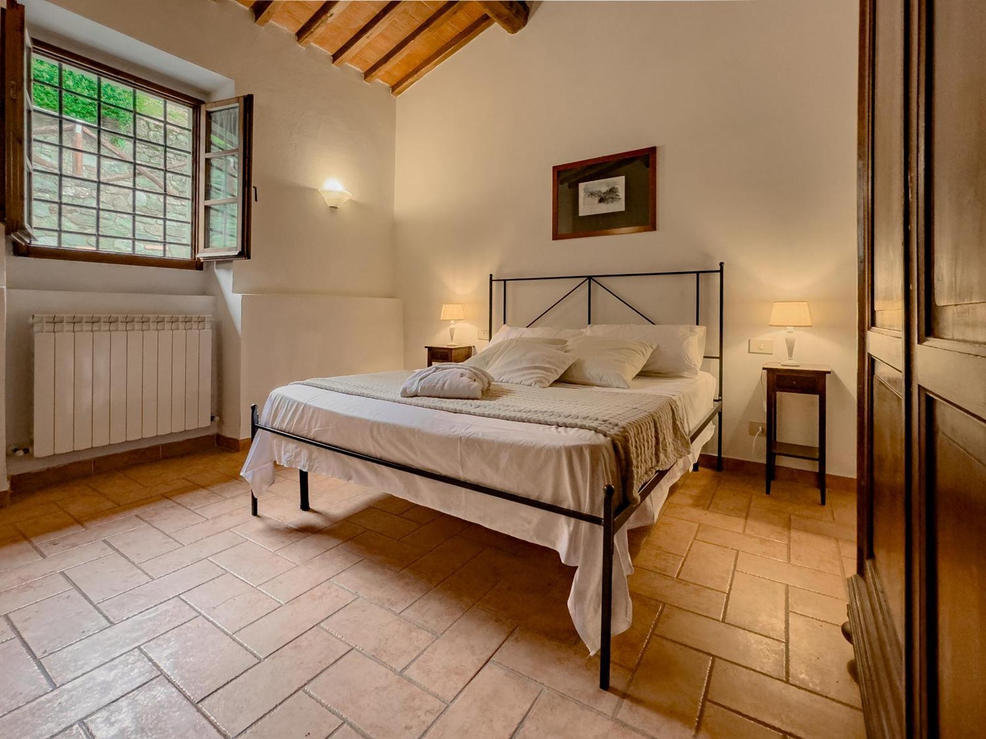 La Ferriera Exclusive Resort - Pool & Waterfall Loro Ciuffenna Bagian luar foto