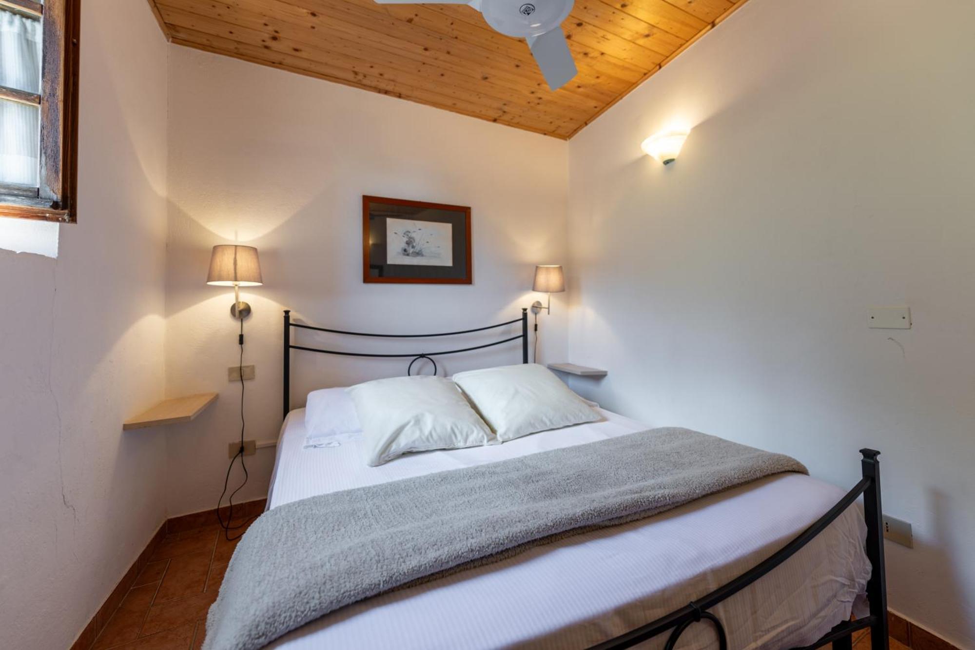 La Ferriera Exclusive Resort - Pool & Waterfall Loro Ciuffenna Bagian luar foto