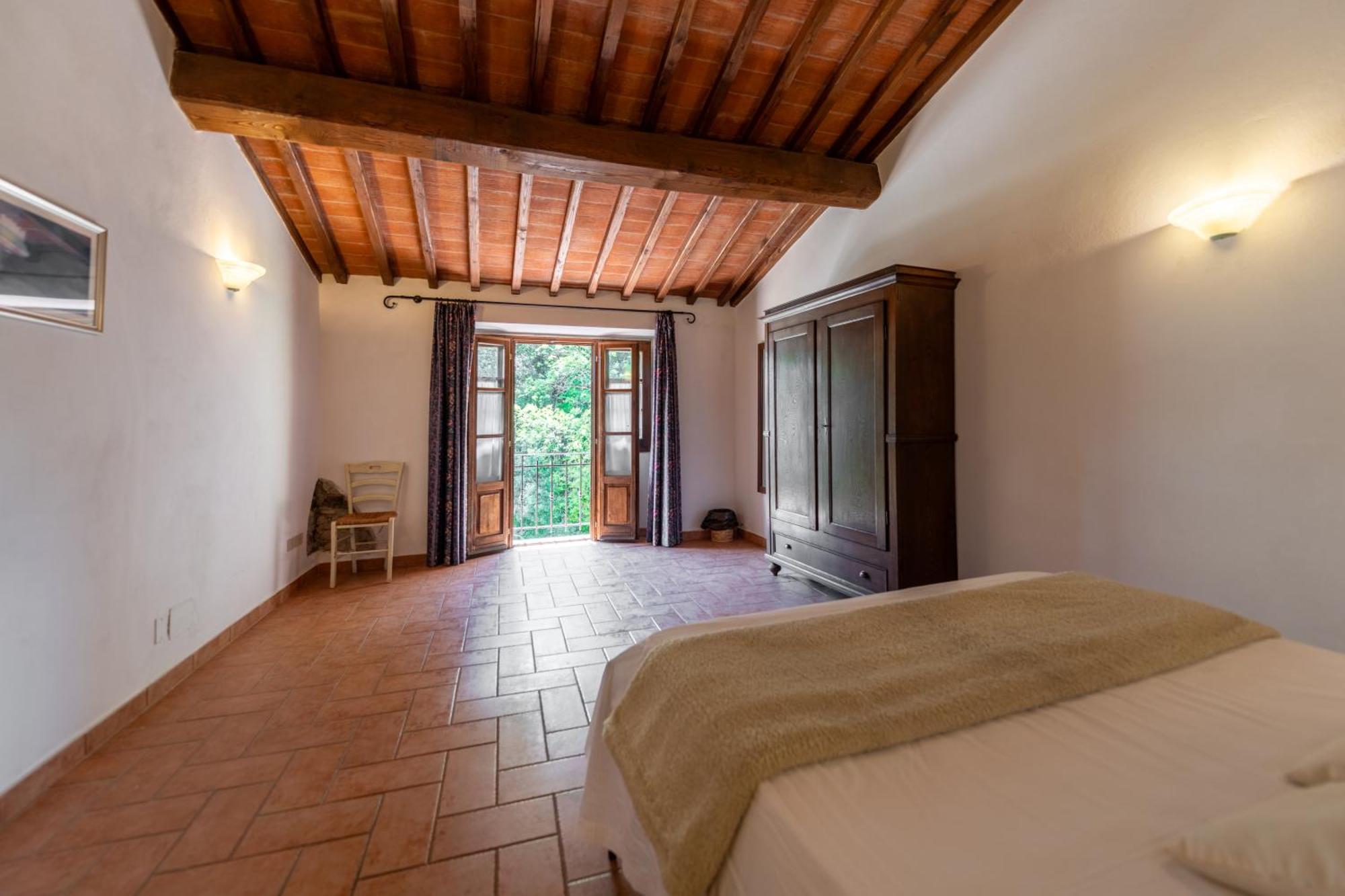 La Ferriera Exclusive Resort - Pool & Waterfall Loro Ciuffenna Bagian luar foto