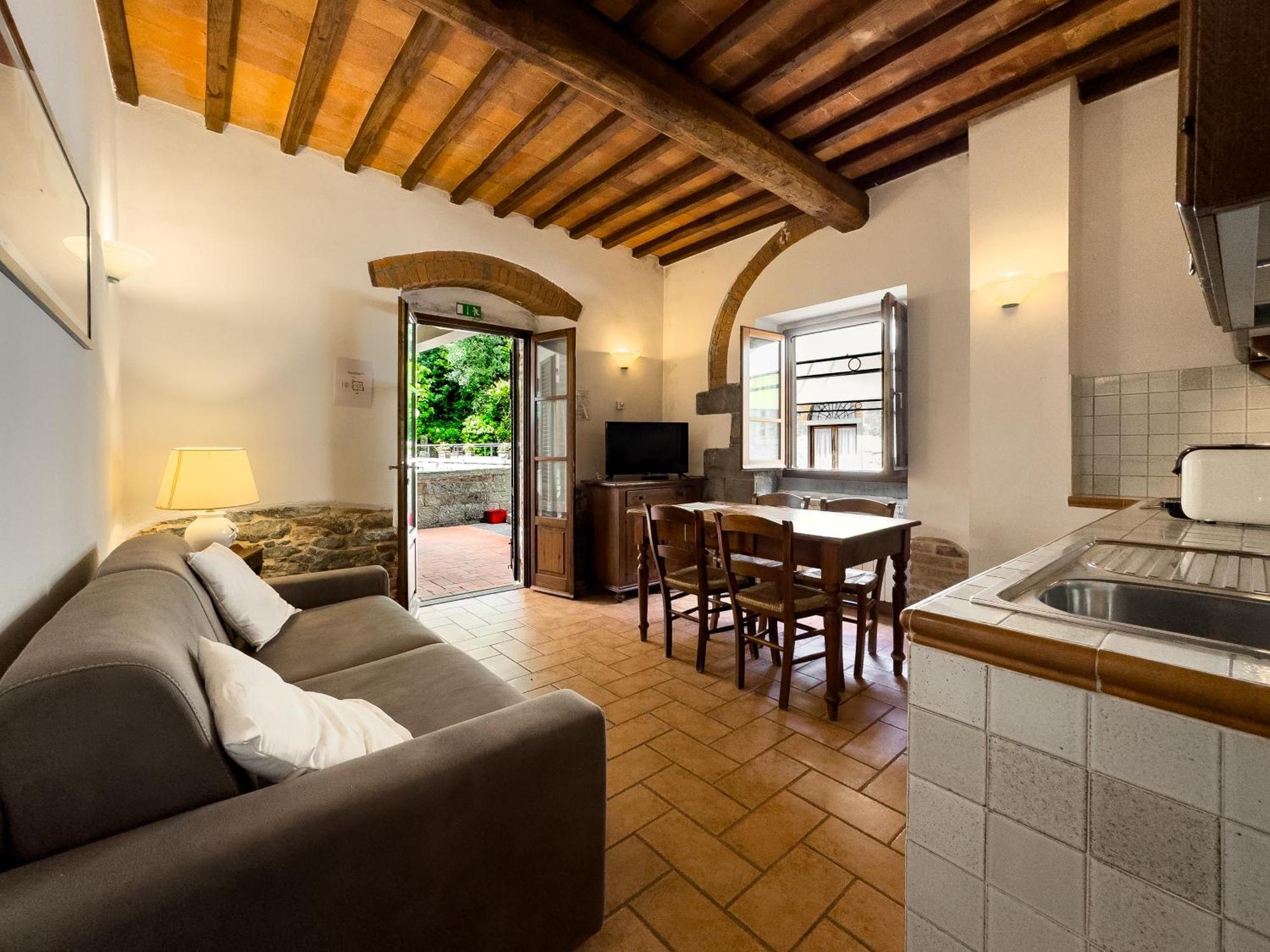 La Ferriera Exclusive Resort - Pool & Waterfall Loro Ciuffenna Bagian luar foto
